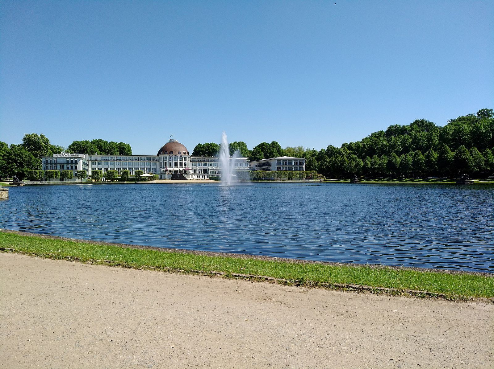 Le Bürgerpark, le lac Hollersee et le Parkhotel