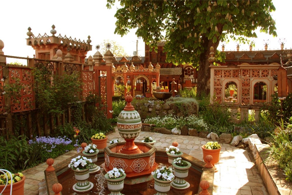 The Secret Gardens of Vaulx