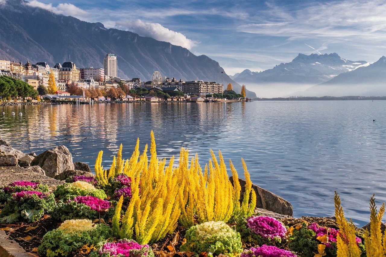 Montreux au bord du Léman, face aux Alpes